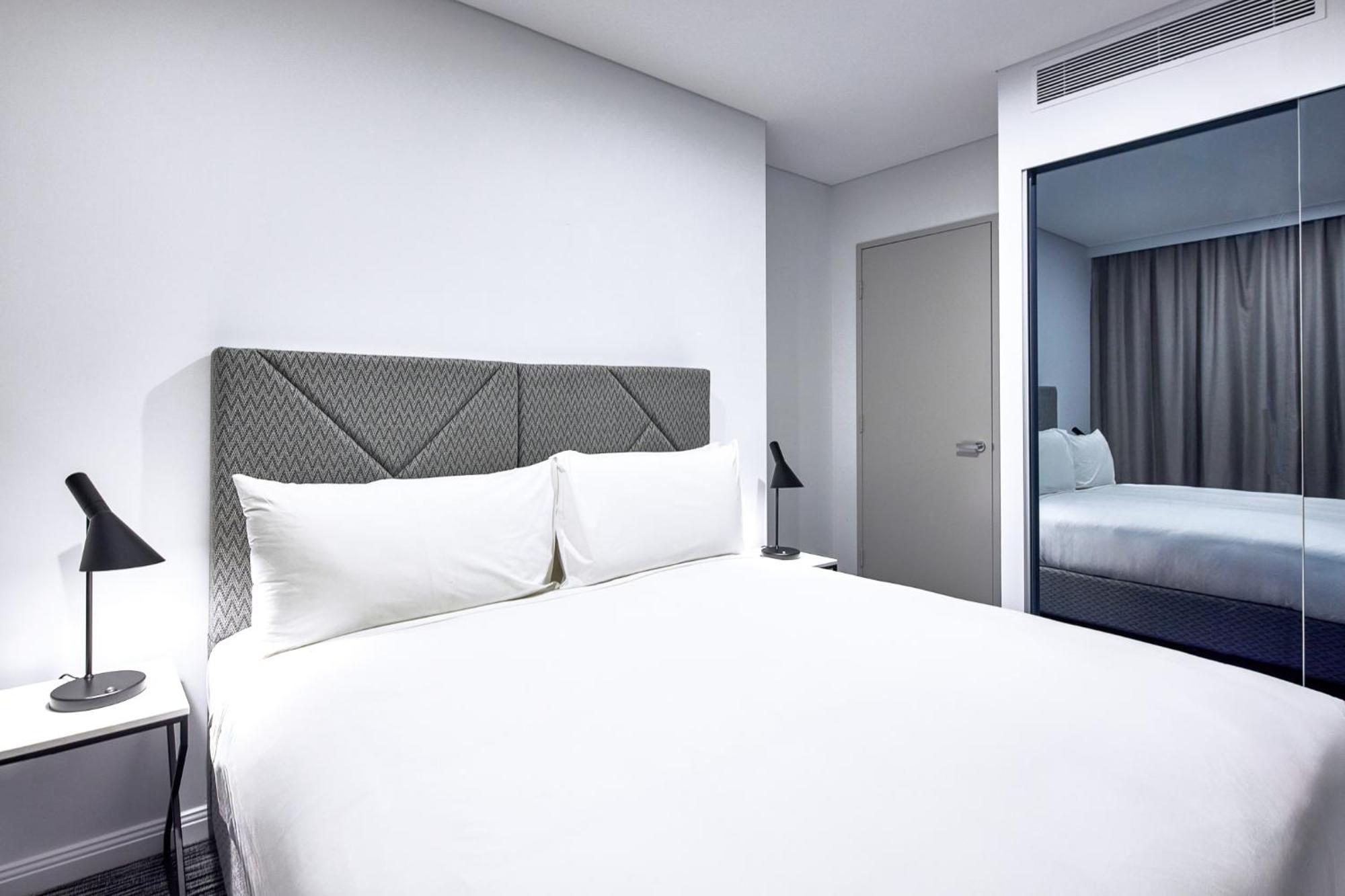 Meriton Suites George Street, Parramatta Sydney Eksteriør billede